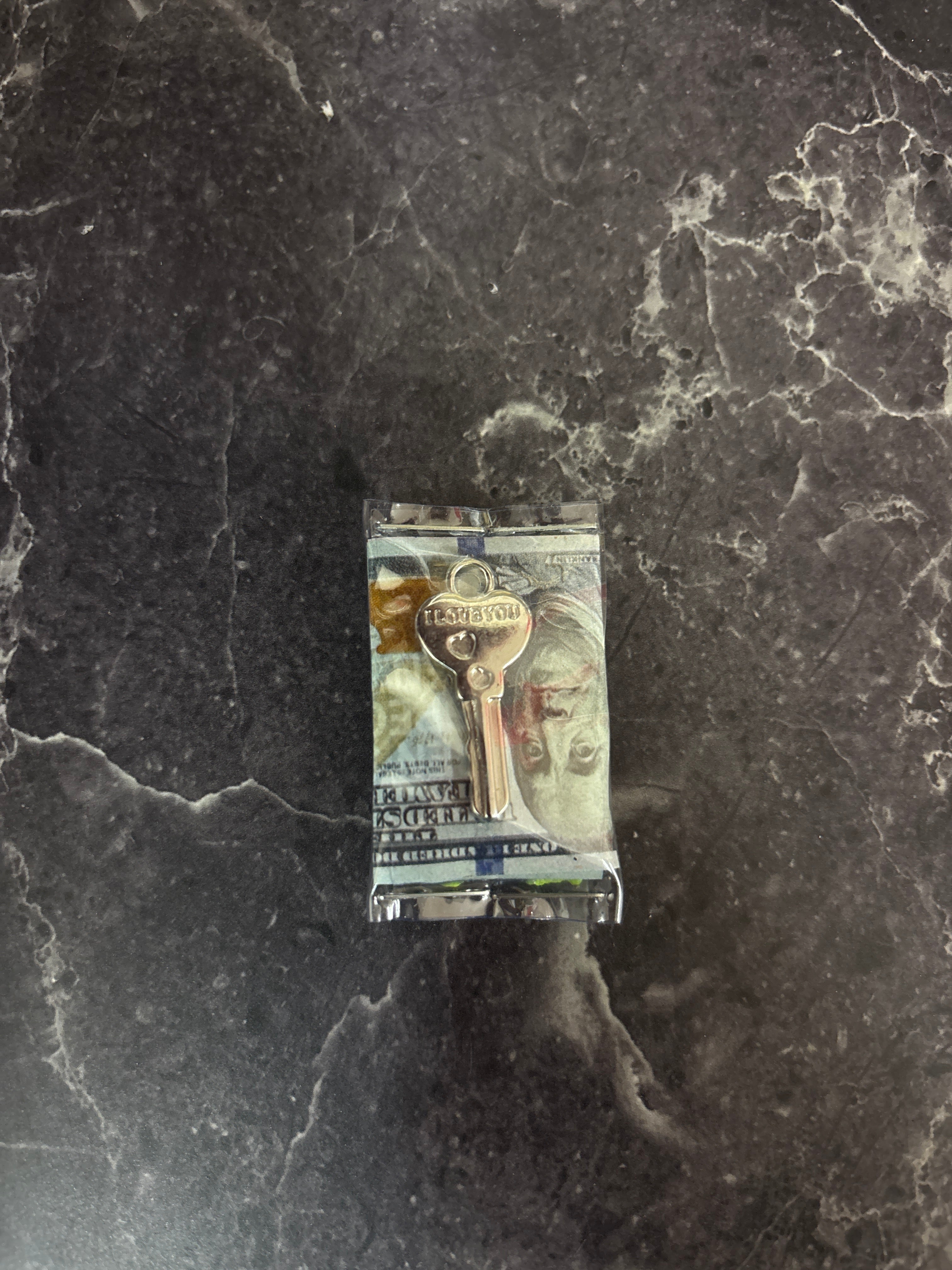 Spiritual Protection & Prosperity Amulets – Saint Michael, Saint Jude, La Mano Poderosa, Money Amulet & Love Key Variants