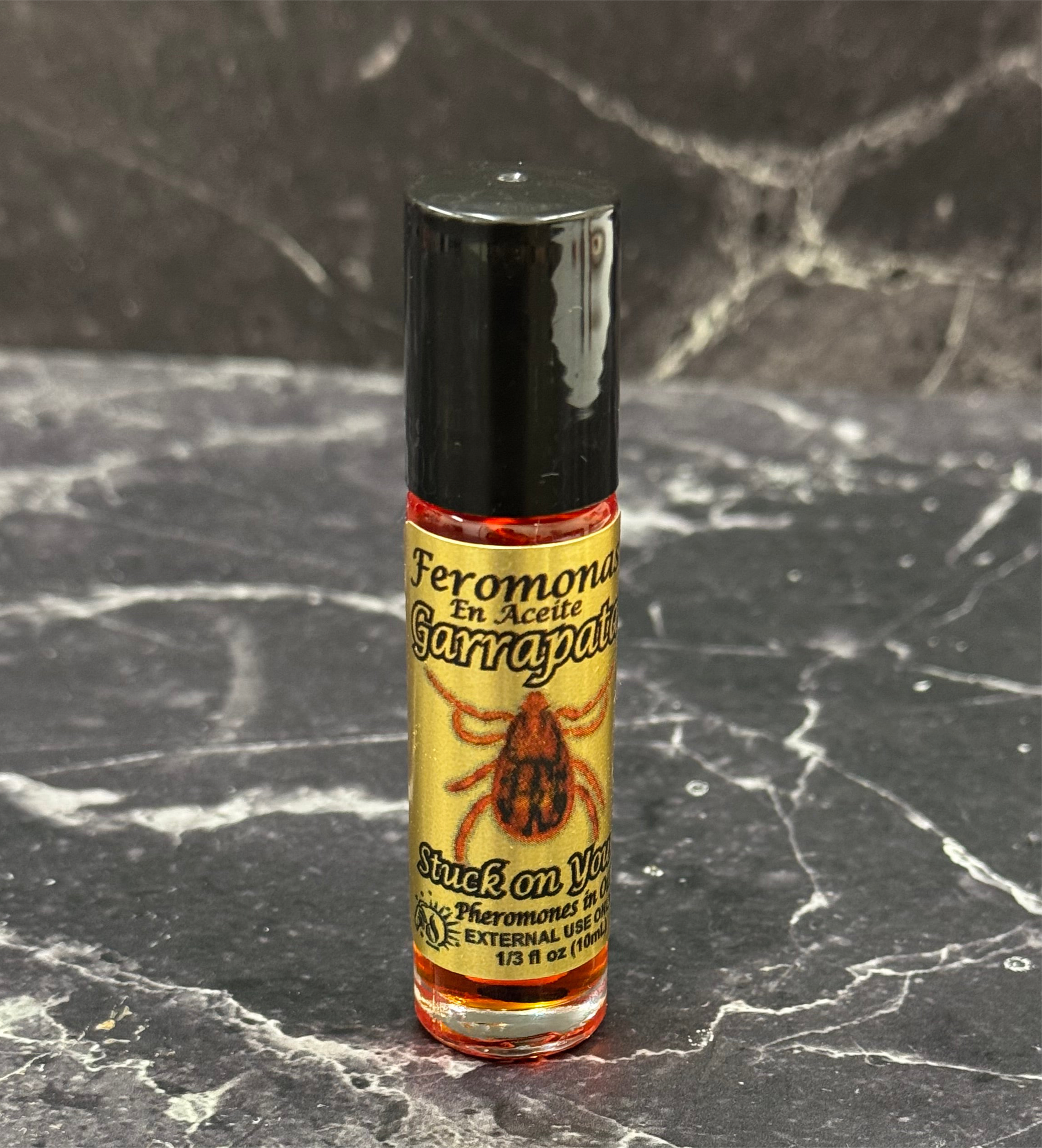 Feromona en Aceite Garrapata “Stuck on You” Roll-On 🧡✨