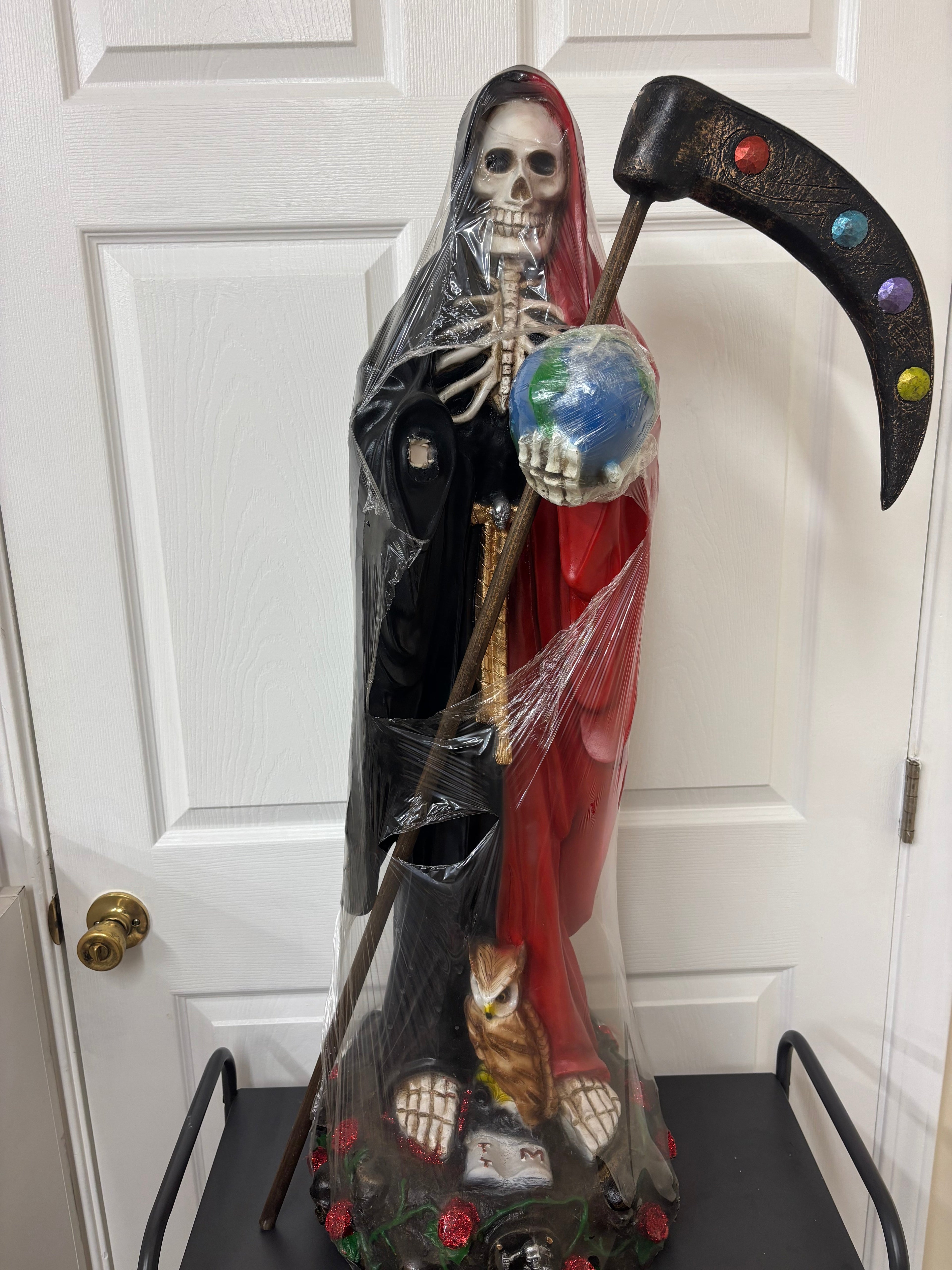 Large Dual Cloak Santa Muerte Statue – Power, Balance & Universal Protection